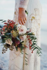 autumn wedding bouquet flowers